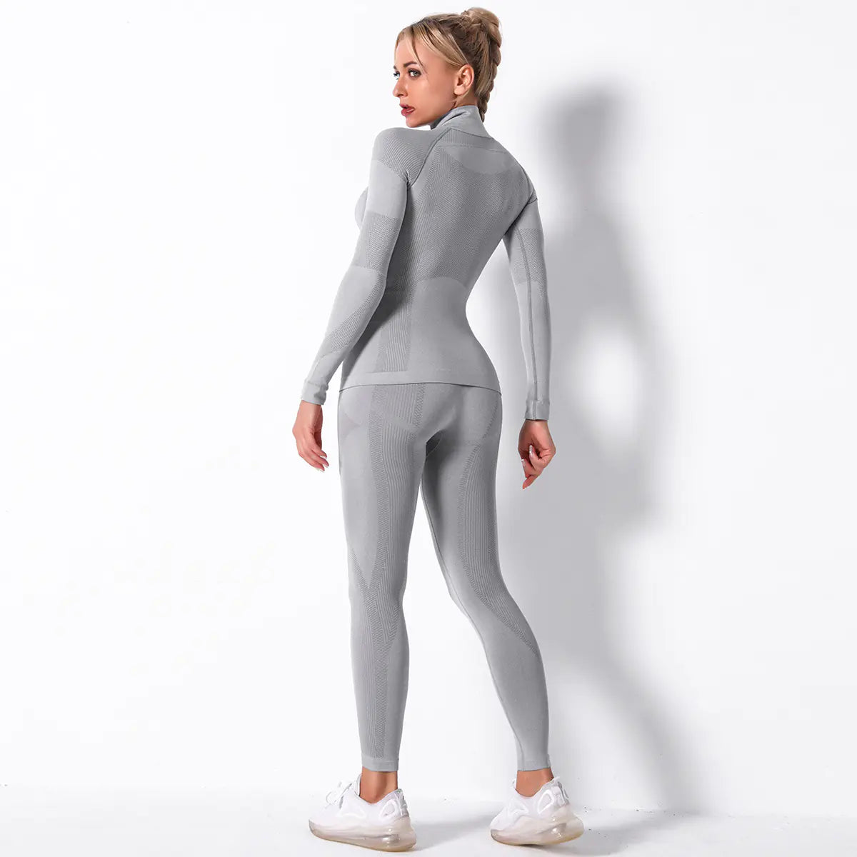 Seamless Knitted Striped Long Sleeve Yoga Set